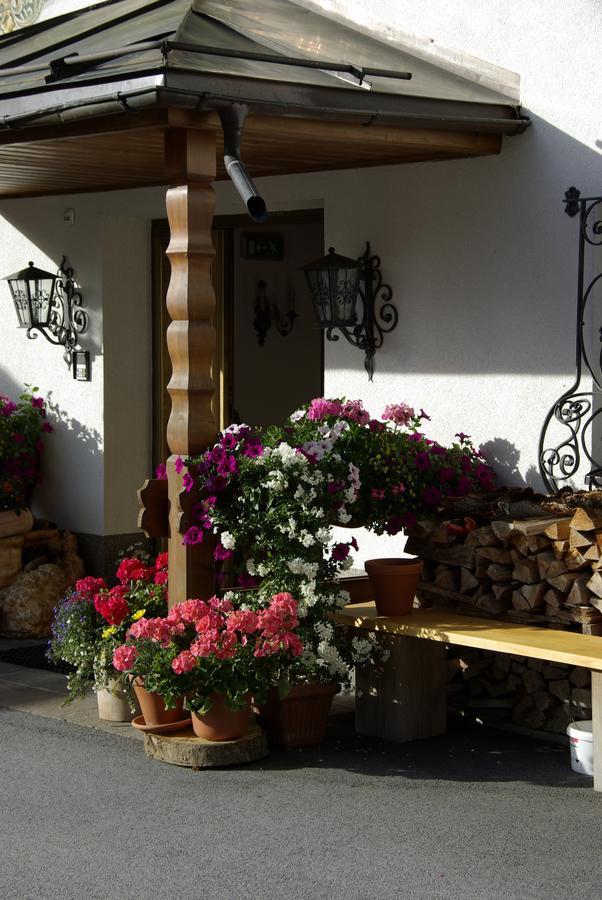 Hotel Pension Alpenrose Lech am Arlberg Kültér fotó